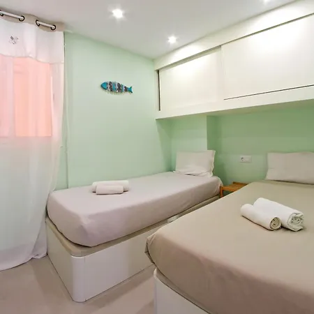 Kate Duque Fantastic With Lovely Pool